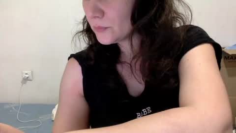 Snapshot of caffeinated_lamb chatting on 09.10.25 Lamb online show from 09.10.25