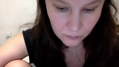 Snapshot of caffeinated_lamb chatting on 09.20.25 Lamb online show from 09.20.25
