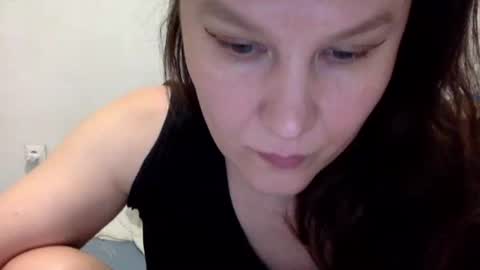 Snapshot of caffeinated_lamb chatting on 10.06.25 Lamb online show from 10.06.25