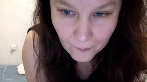 Snapshot of caffeinated_lamb chatting on 10.11.25 Lamb online show from 10.11.25