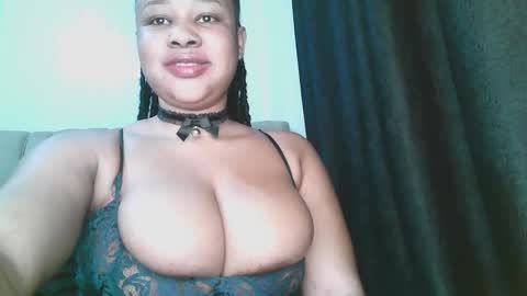 Snapshot of caffeineburst chatting on 11.20.25 caffeineburst online show from 11.20.25