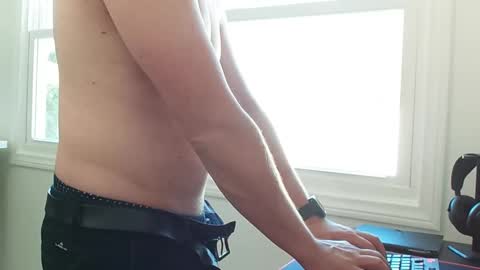 Snapshot of caliboy1290 chatting on 09.08.25 Caliboy online show from 09.08.25