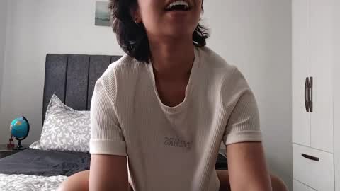 Snapshot of calipso__ chatting on 09.10.25 Sofia online show from 09.10.25