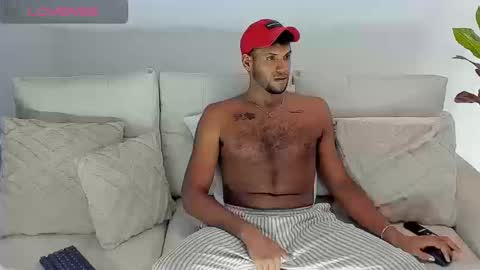 Snapshot of callmeby_lebron chatting on 09.29.25 LeBron online show from 09.29.25