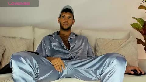 Snapshot of callmeby_lebron chatting on 09.30.25 LeBron online show from 09.30.25