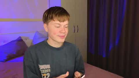 Snapshot of cameron_crowly chatting on 11.16.25 Cameron online show from 11.16.25