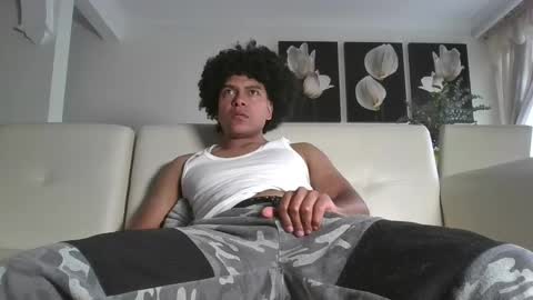 Snapshot of camfaber chatting on 10.26.25 Stiven online show from 10.26.25