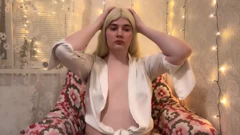 Snapshot of camgirl_xx chatting on 01.21.25 Marta online show from 01.21.25