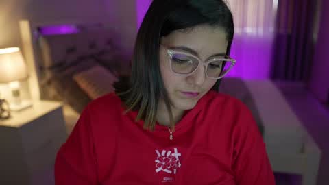 Snapshot of camila_buitrago chatting on 12.06.24 Camila buitrago online show from 12.06.24