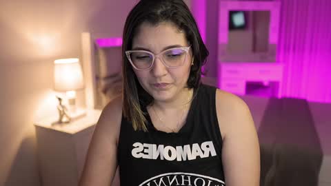 Snapshot of camila_buitrago chatting on 12.15.24 Camila buitrago online show from 12.15.24