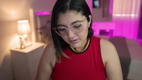 Snapshot of camila_buitrago chatting on 12.15.24 Camila buitrago online show from 12.15.24