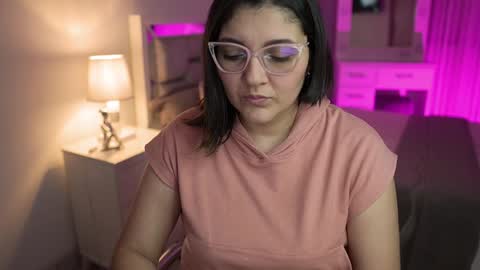 Snapshot of camila_buitrago chatting on 12.19.24 Camila buitrago online show from 12.19.24