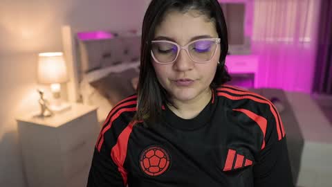 Snapshot of camila_buitrago chatting on 12.21.24 Camila buitrago online show from 12.21.24