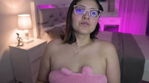 Snapshot of camila_buitrago chatting on 01.21.25 Camila buitrago online show from 01.21.25