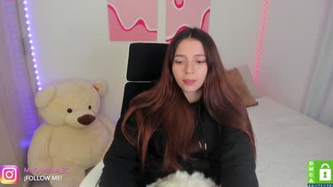 Snapshot of camila_ec2 chatting on 01.09.25 C A M I online show from 01.09.25