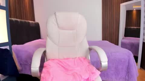 camila_martinez9 online show from 02.12.25