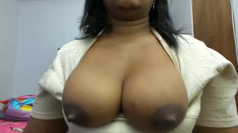 Camila online show from 09.11.25