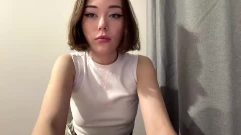 Snapshot of candisbartolone chatting on 11.28.25 Isabella online show from 11.28.25