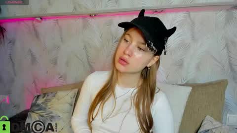 Snapshot of candy_cansew chatting on 09.27.25 Candy online show from 09.27.25