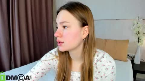 Snapshot of candy_cansew chatting on 11.06.25 Candy online show from 11.06.25