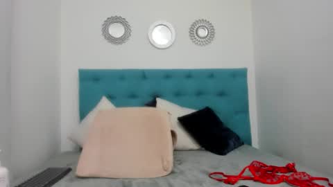 liss sophia online show from 10.26.25