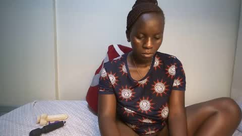 candycurly_ online show from 02.11.25