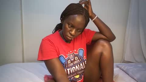 candycurly_ online show from 02.14.25