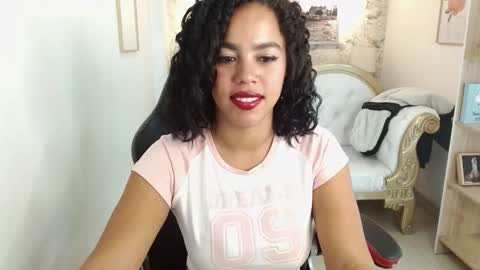 Snapshot of candyhot_tk chatting on 11.11.25 candy online show from 11.11.25