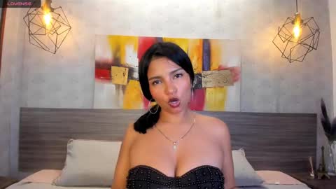 Snapshot of candys_victoria chatting on 02.20.25 Candys Victoria online show from 02.20.25