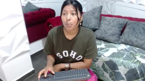 Snapshot of canela_a73 chatting on 09.15.25 Canela online show from 09.15.25