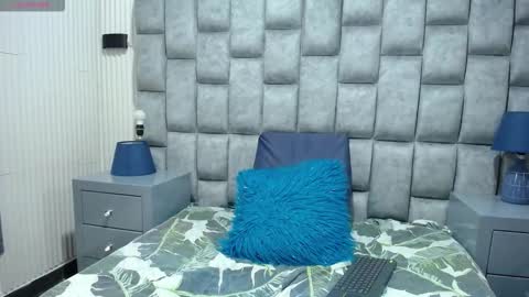 Snapshot of canela_a73 chatting on 10.12.25 Canela online show from 10.12.25