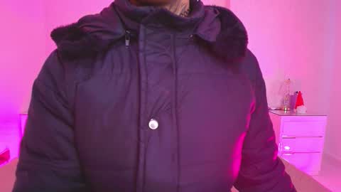 Aura  online show from 11.21.25