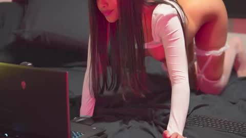 Snapshot of capriciousqueen chatting on 09.22.25 Miyah online show from 09.22.25