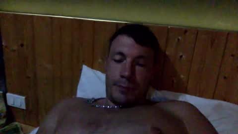 Snapshot of capt_oliver chatting on 02.11.25 follow my twitter  online show from 02.11.25