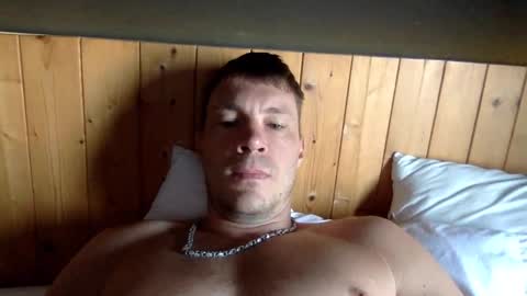 Snapshot of capt_oliver chatting on 02.16.25 follow my twitter  online show from 02.16.25