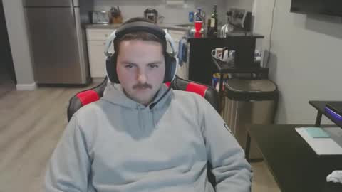 Snapshot of cardi_beans chatting on 01.10.25 cardi_beans online show from 01.10.25