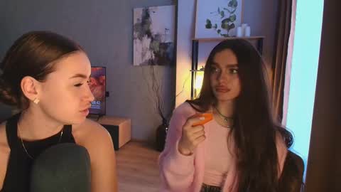 caressyourself online show from 11.27.25