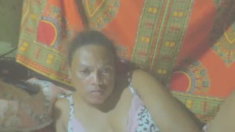 Snapshot of carinesexy69 chatting on 01.21.25 carinesexy69 online show from 01.21.25