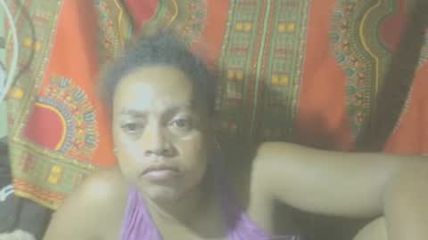 Snapshot of carinesexy69 chatting on 02.22.25 carinesexy69 online show from 02.22.25