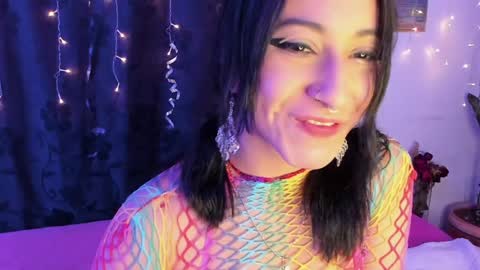 Snapshot of carla_smith__ chatting on 12.11.24 Carla online show from 12.11.24