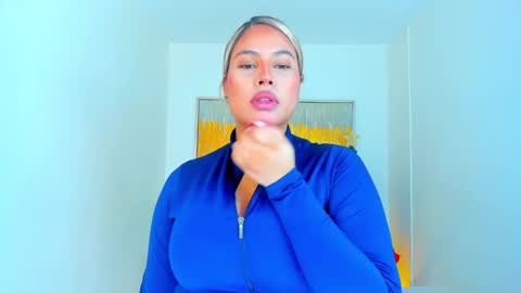 Snapshot of carlota_peach chatting on 12.17.24 Andrea online show from 12.17.24