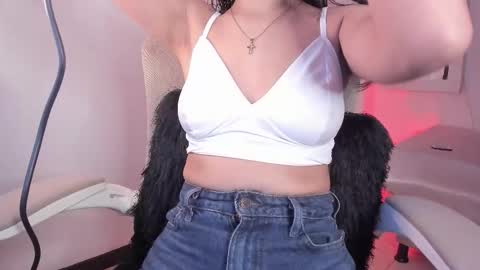 Caroline online show from 10.05.25