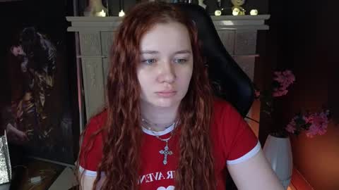 Snapshot of carolina_winter chatting on 03.11.25 Mira online show from 03.11.25