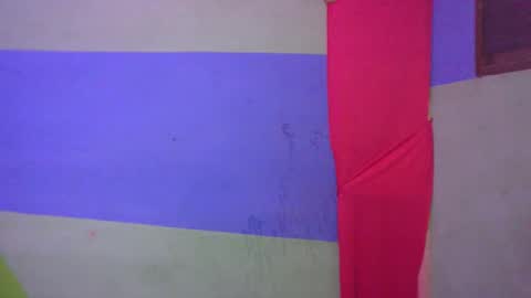 Snapshot of carolinaroxxe chatting on 10.30.25 carolinaroxxe online show from 10.30.25