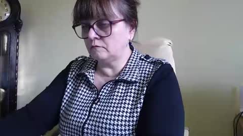 CarolineDream  online show from 02.13.25