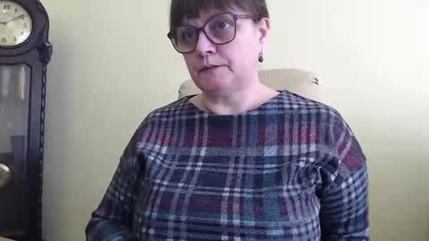 CarolineDream  online show from 02.18.25