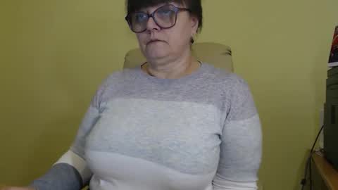 CarolineDream  online show from 10.15.25