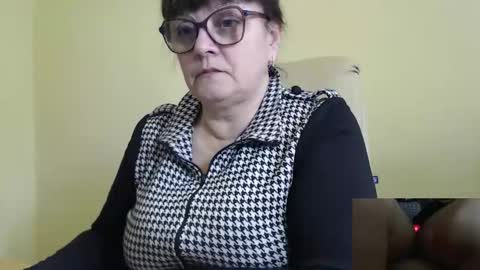 CarolineDream  online show from 10.21.25