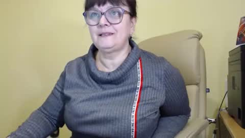 CarolineDream  online show from 10.22.25