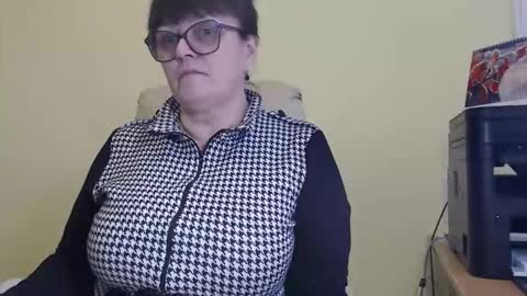 CarolineDream  online show from 11.06.25